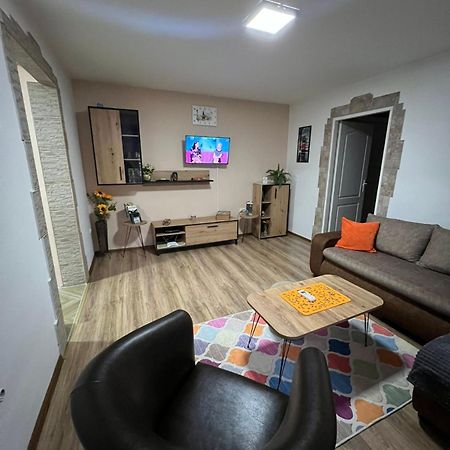 Apartman Su Libero Apartment Subotica Ngoại thất bức ảnh