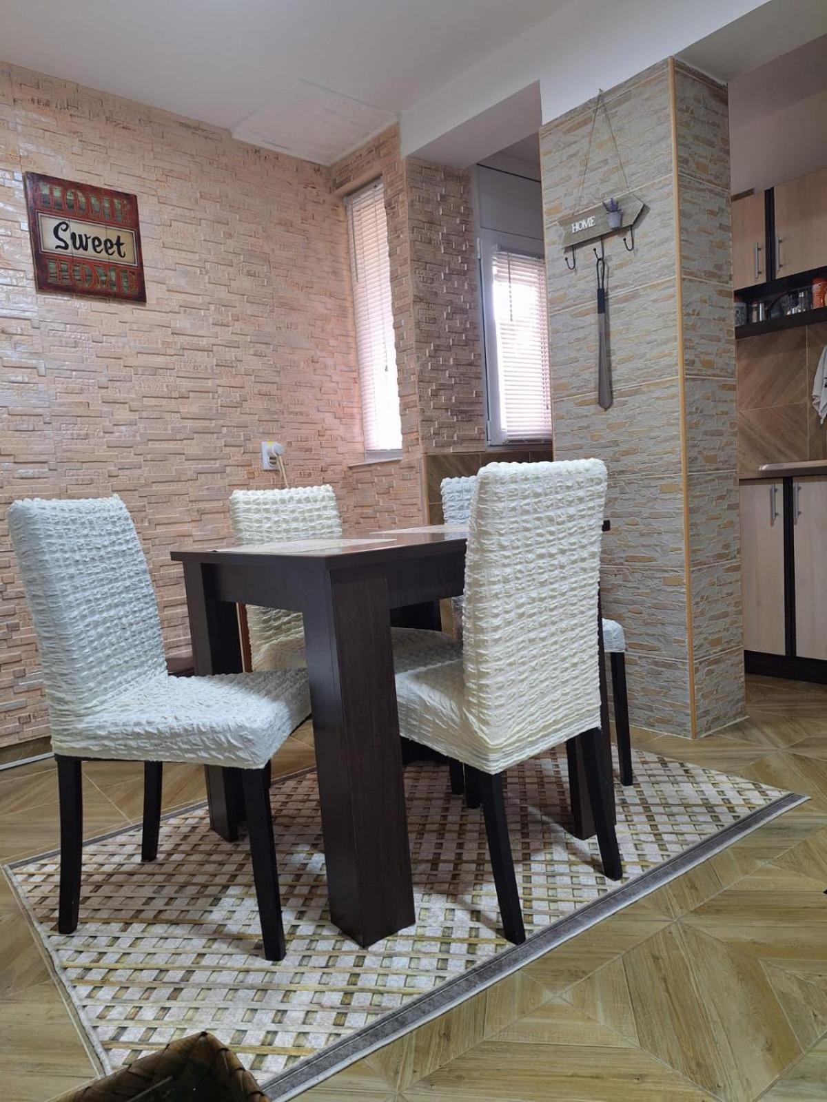Apartman Su Libero Apartment Subotica Ngoại thất bức ảnh