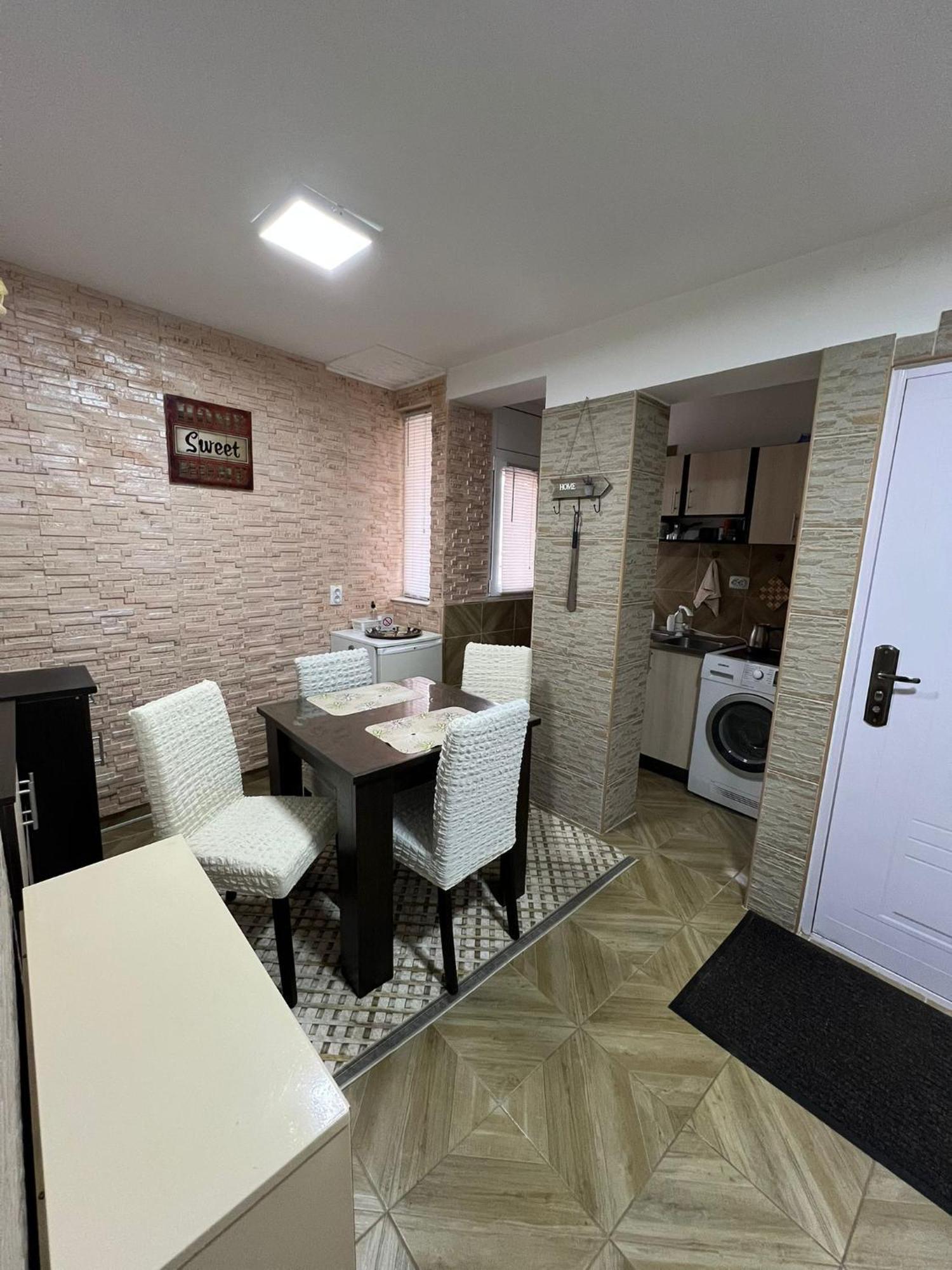 Apartman Su Libero Apartment Subotica Ngoại thất bức ảnh